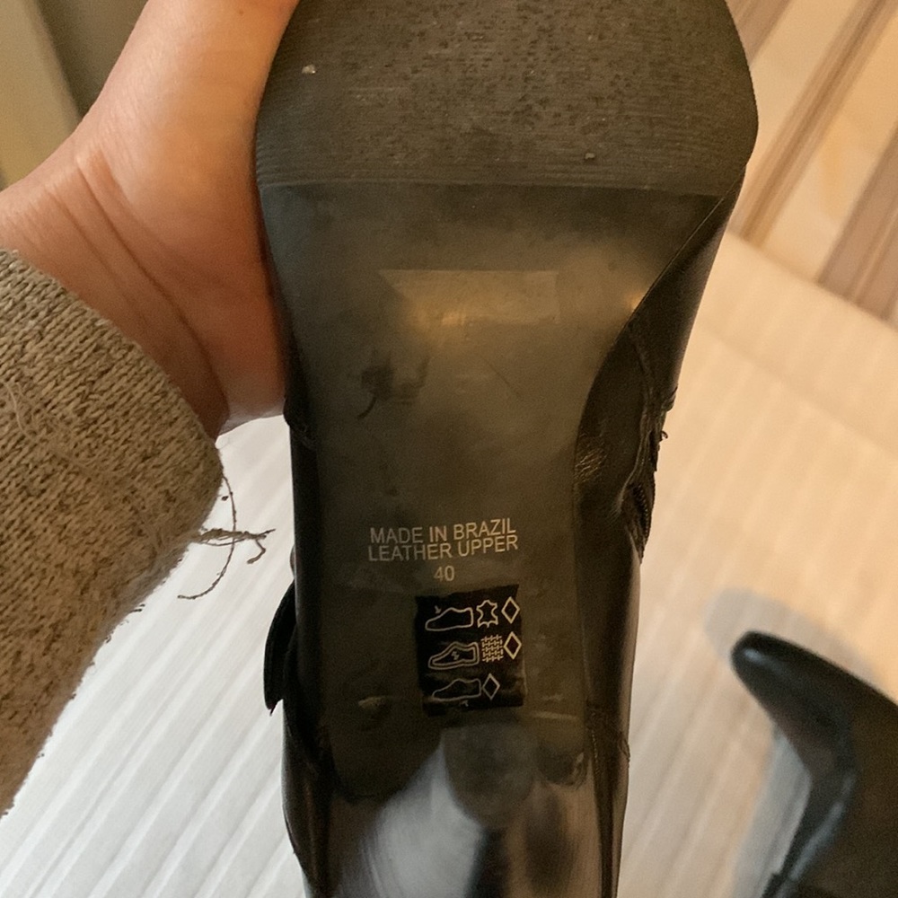 Leather boots - Picture 2 of 5
